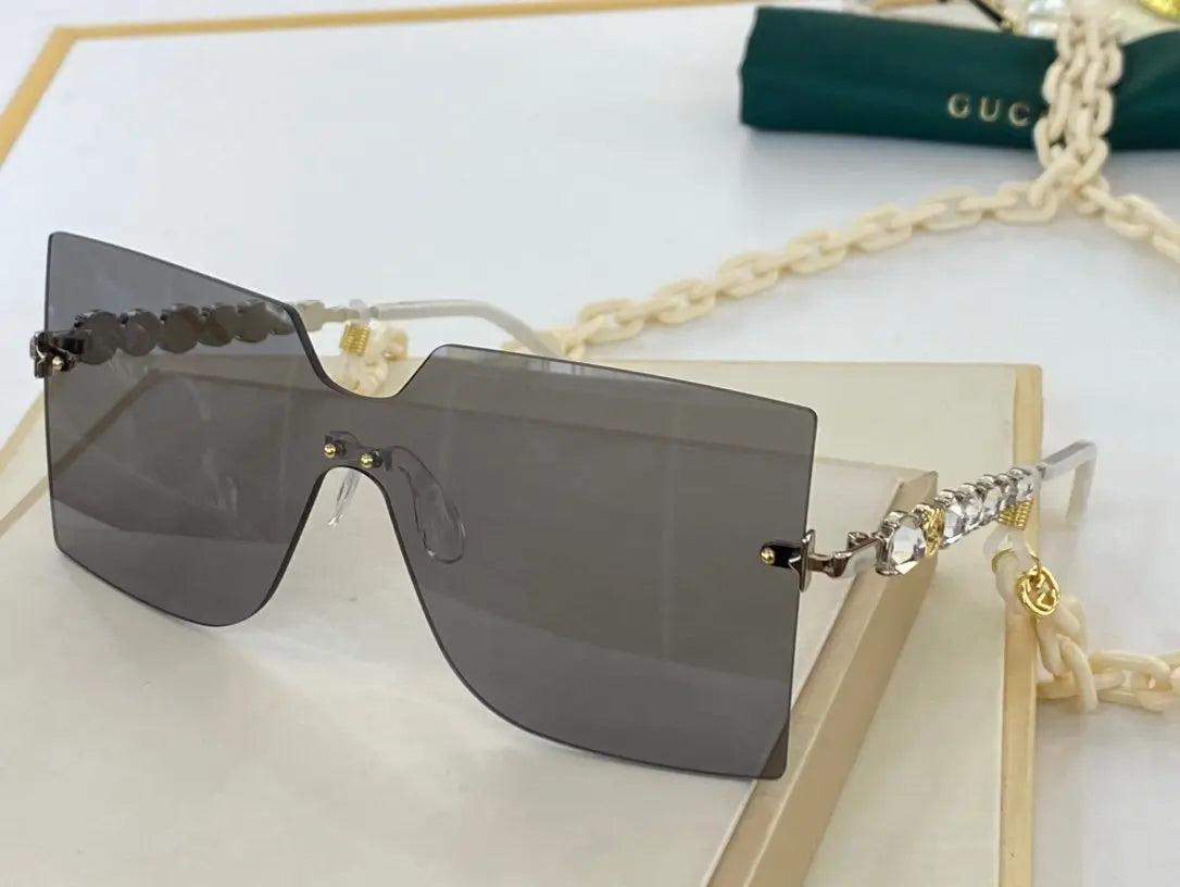 6 Colors Chain Accessories Sunglasses product image 4, provided for visual reference and product detail review