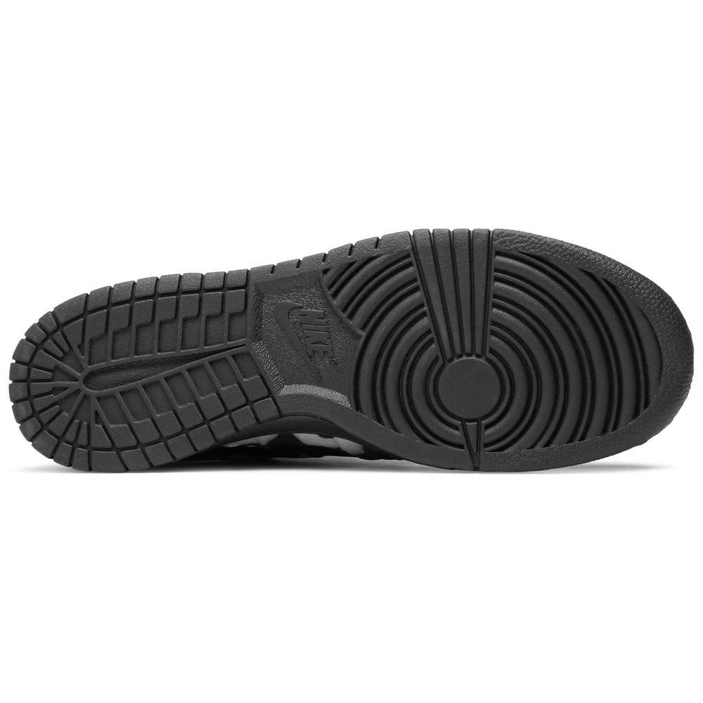 Nike Comme des Garçons x Wmns Dunk Low 'Monogram Print' product image 4, provided for visual reference and product detail