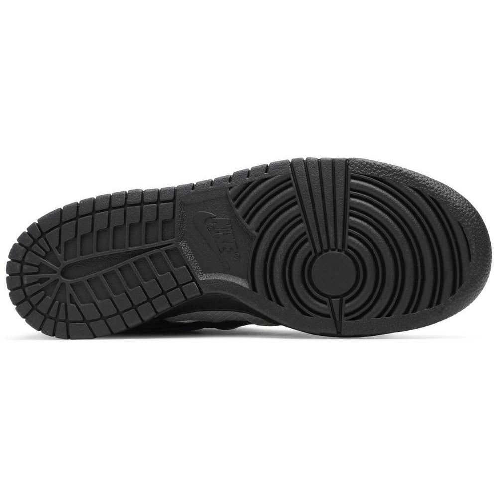 Nike Comme des Garçons x Wmns Dunk Low 'Black Clear' product image 4, provided for visual reference and product detail review