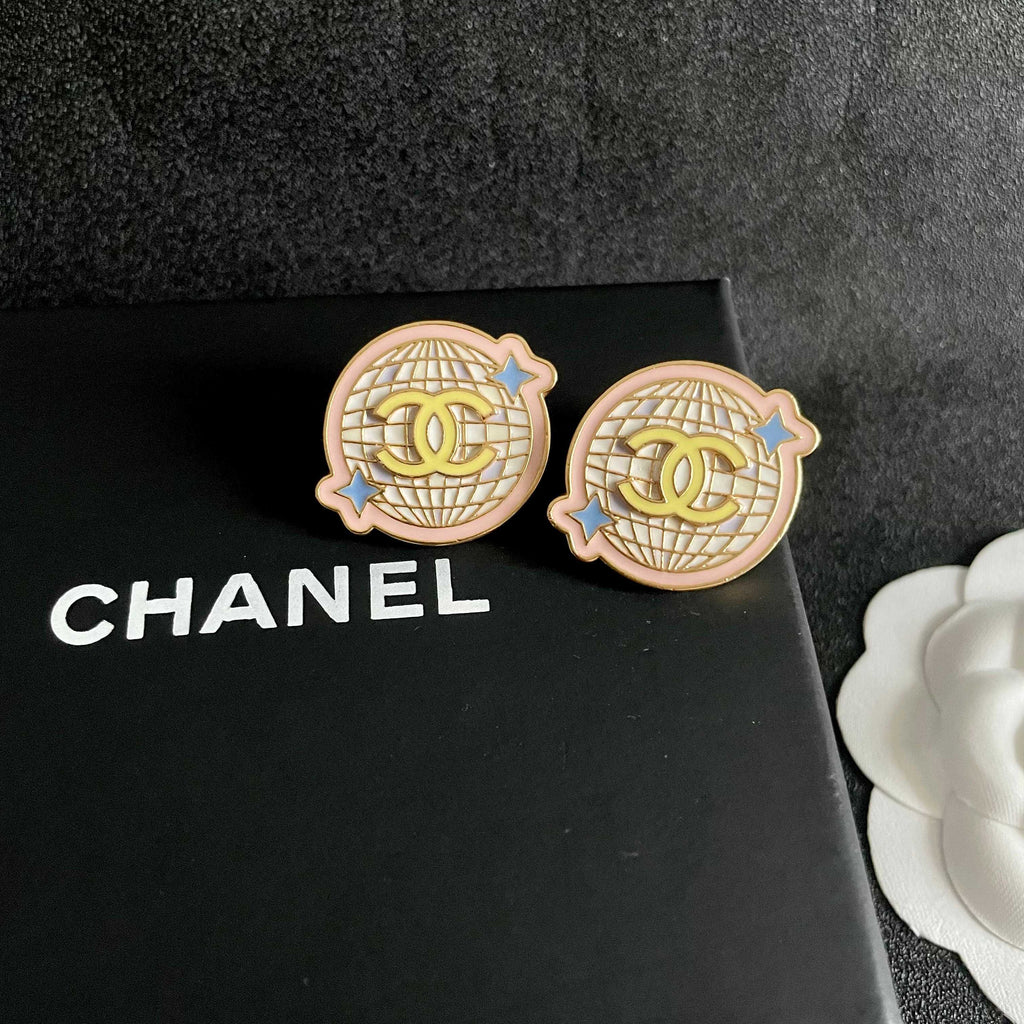 High-Quality Stud Earrings-129 product image 9, provided for visual reference and product detail review