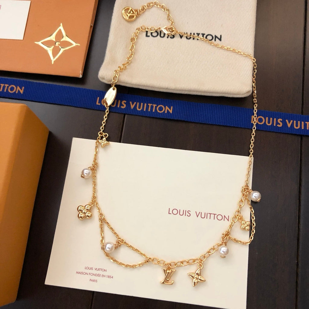 Golden Flower Pearl Bracelet & Necklace product image 2, provided for visual reference and product detail review