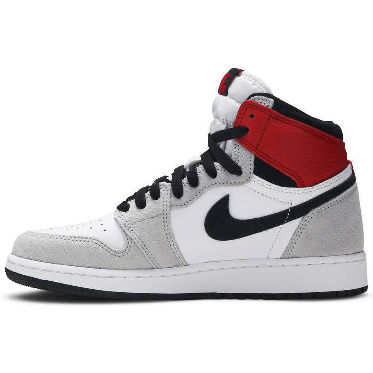 Nike Air Jordan 1 Retro High OG GS 'Light Smoke Grey' product image 2, provided for visual reference and product detail