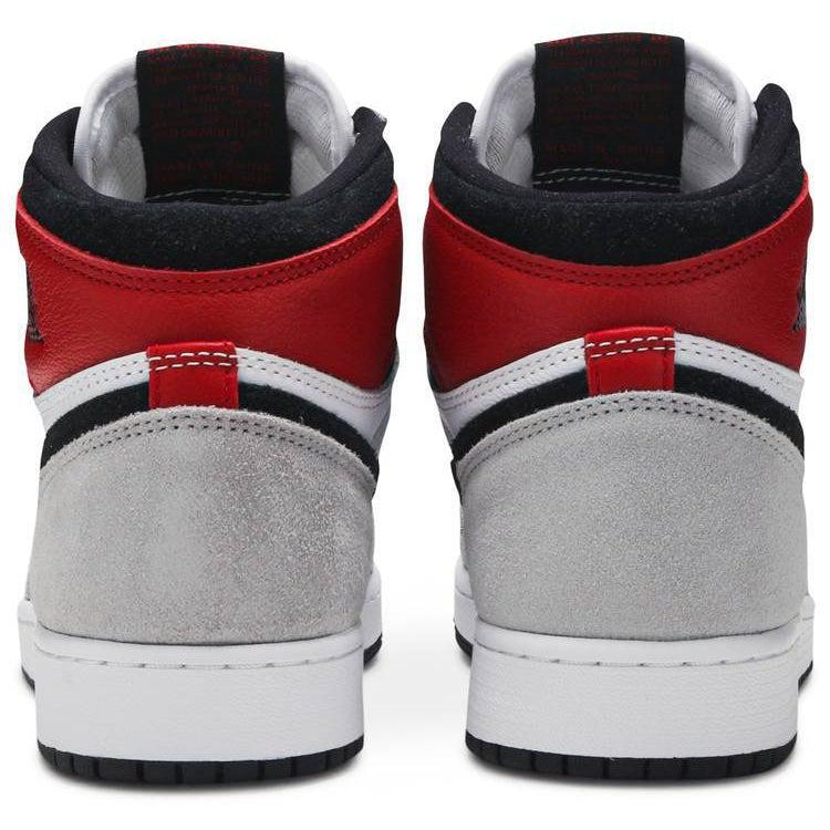 Nike Air Jordan 1 Retro High OG GS 'Light Smoke Grey' product image 4, provided for visual reference and product detail