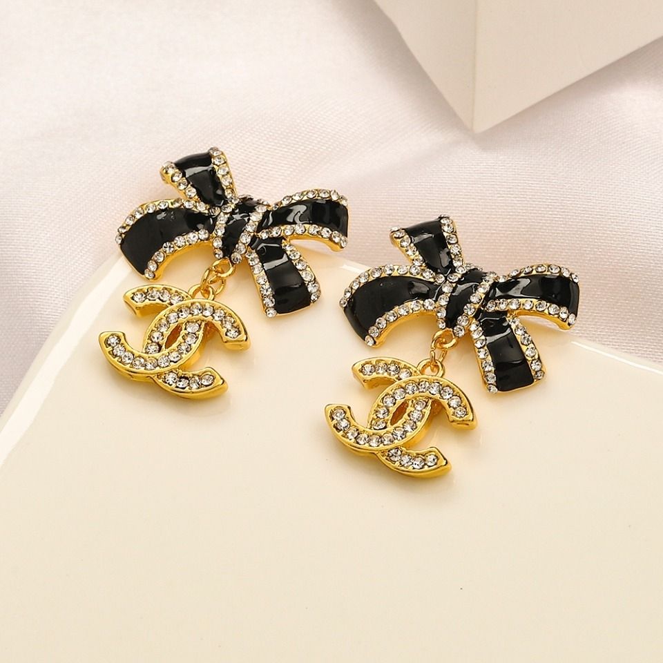 Bowknot earrings product image 5, provided for visual reference and product detail review