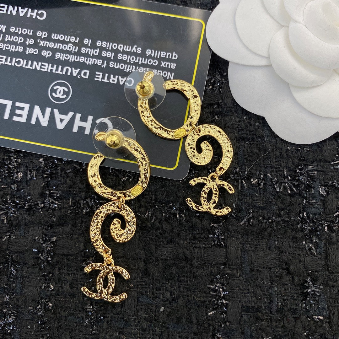 High-Quality Stud Earrings-198 product image 5, provided for visual reference and product detail review