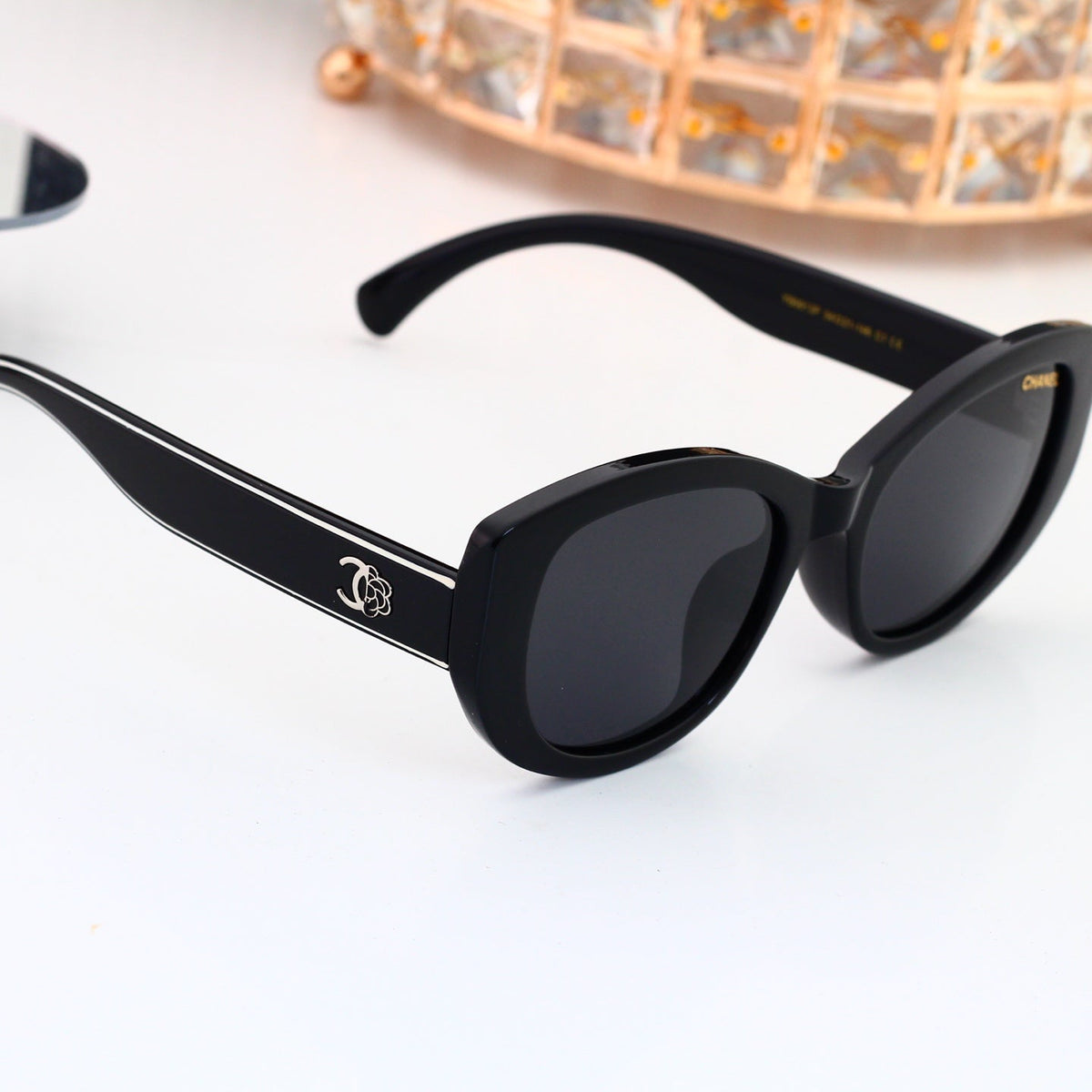 New Stylish Sunglasses-80 product image 7, provided for visual reference and product detail review