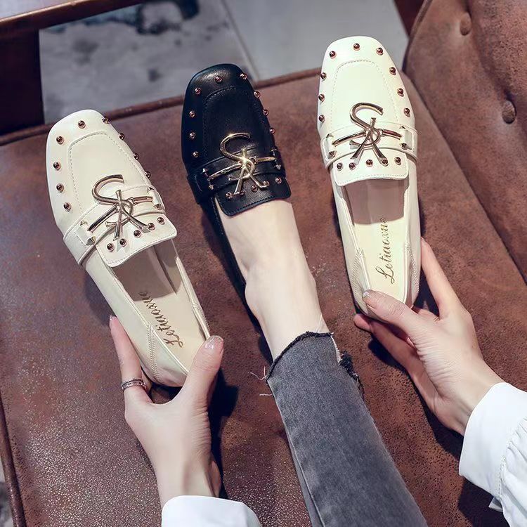 2023 Retro Casual leather shoes product image 1, provided for visual reference and product detail review