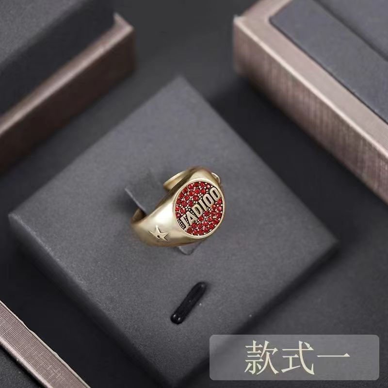 Retro diamond pearl Ring product image 2, provided for visual reference and product detail review