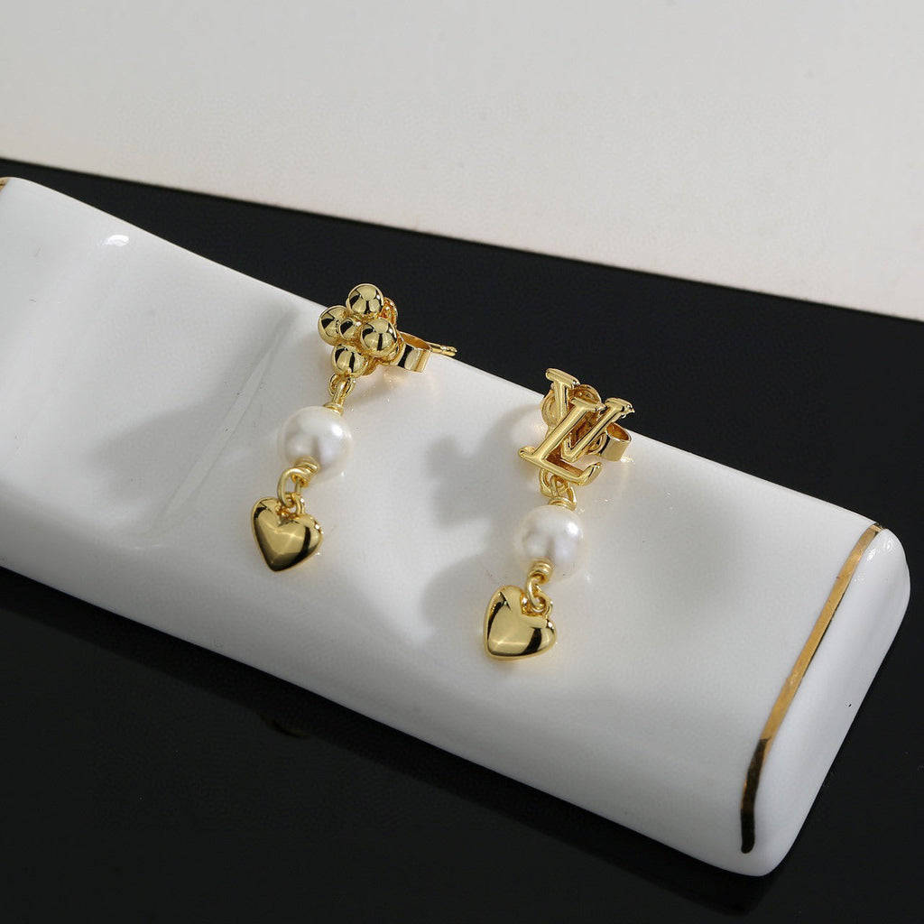 High-Quality Stud Earrings-zz product image 4, provided for visual reference and product detail review