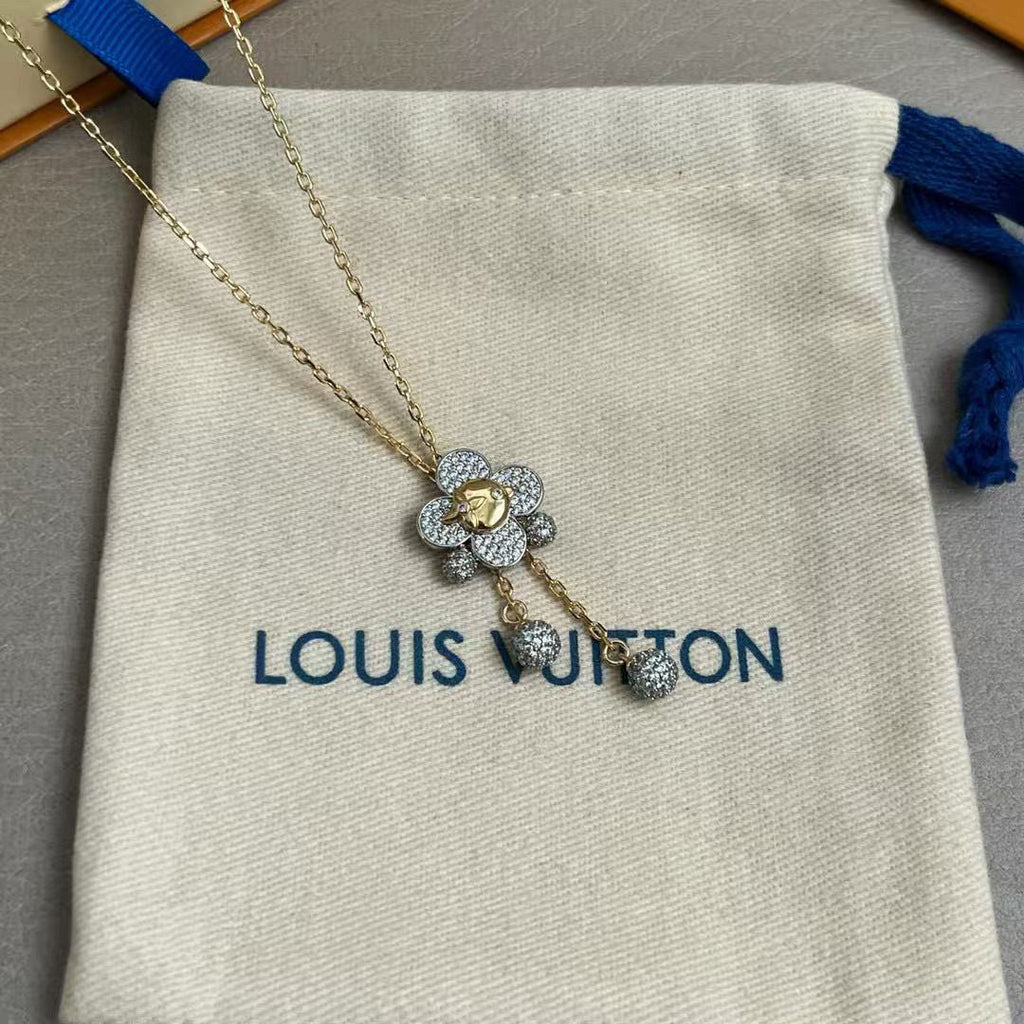 High-Quality Sunflower Necklace product image 8, provided for visual reference and product detail review