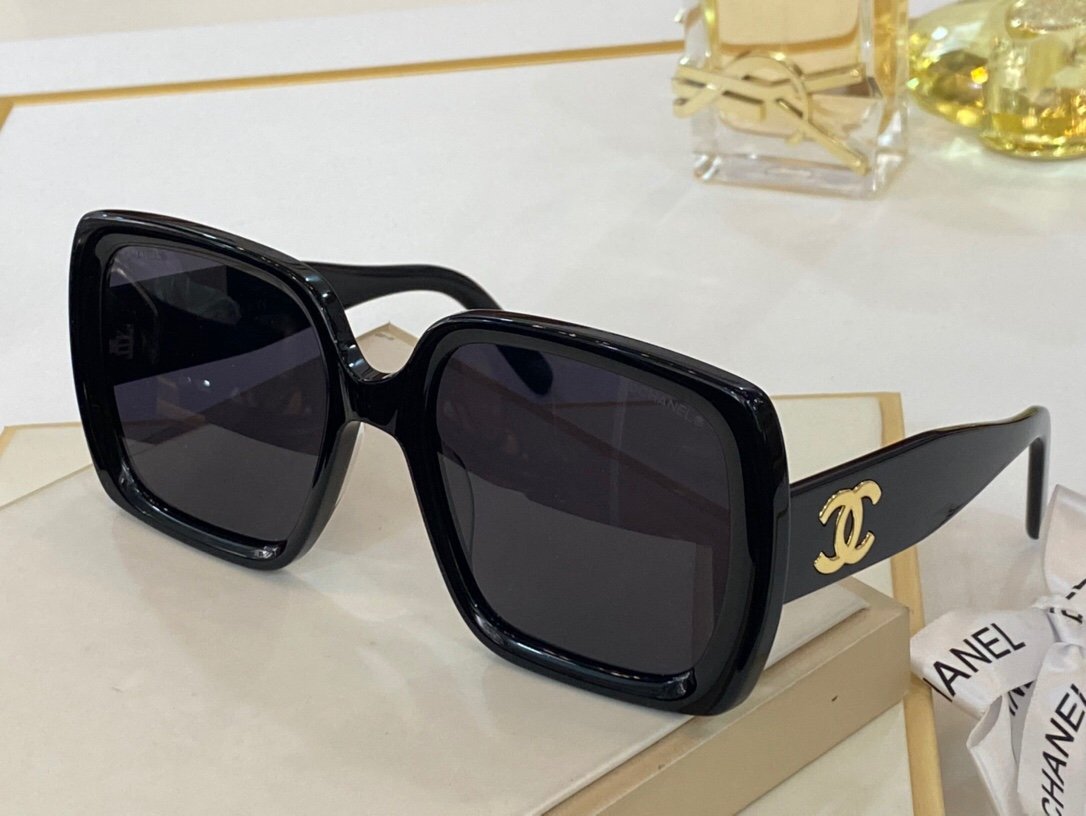 5 Colors Leg Polarized Sunglasses product image 5, provided for visual reference and product detail review