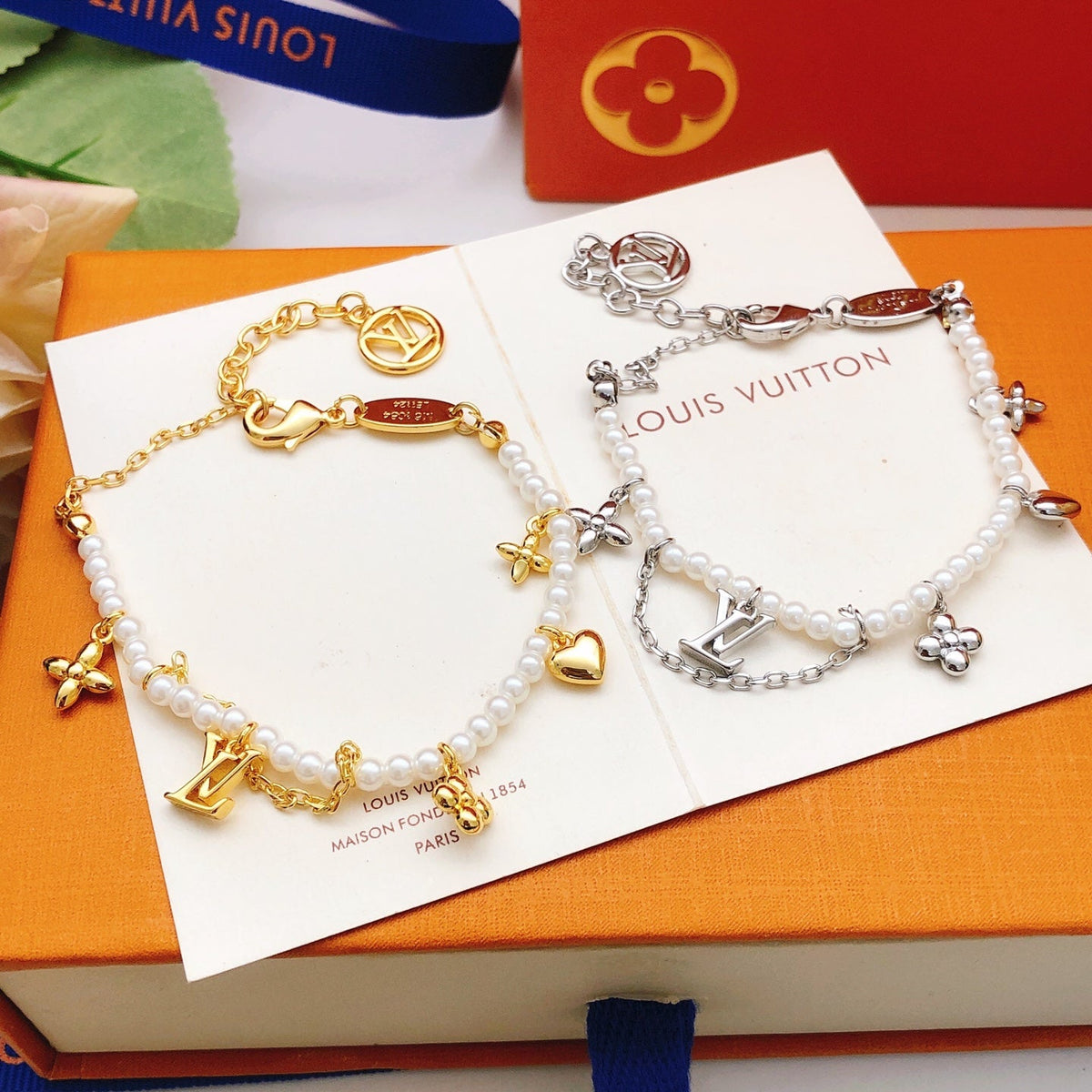 Pearl Heart Bracelet product image 4, provided for visual reference and product detail review