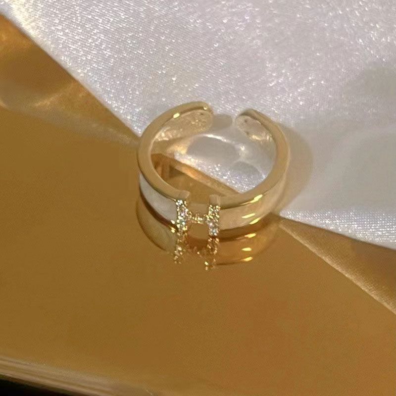 Small fragrant diamond Ring product image 7, provided for visual reference and product detail review