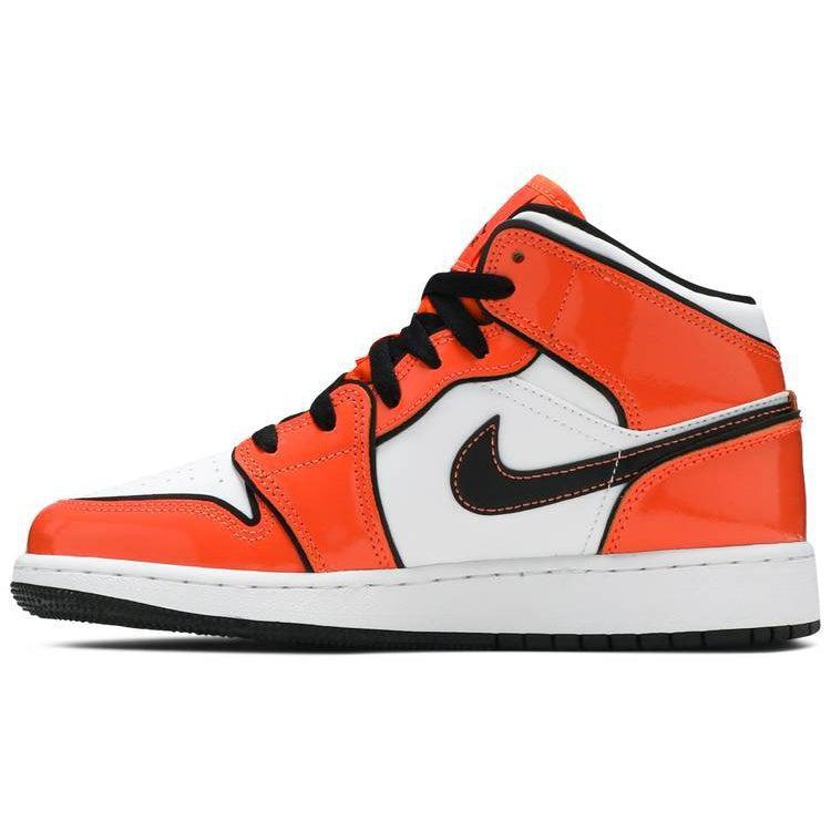 Nike Air Jordan 1 Mid SE GS 'Turf Orange' product image 2, provided for visual reference and product detail review