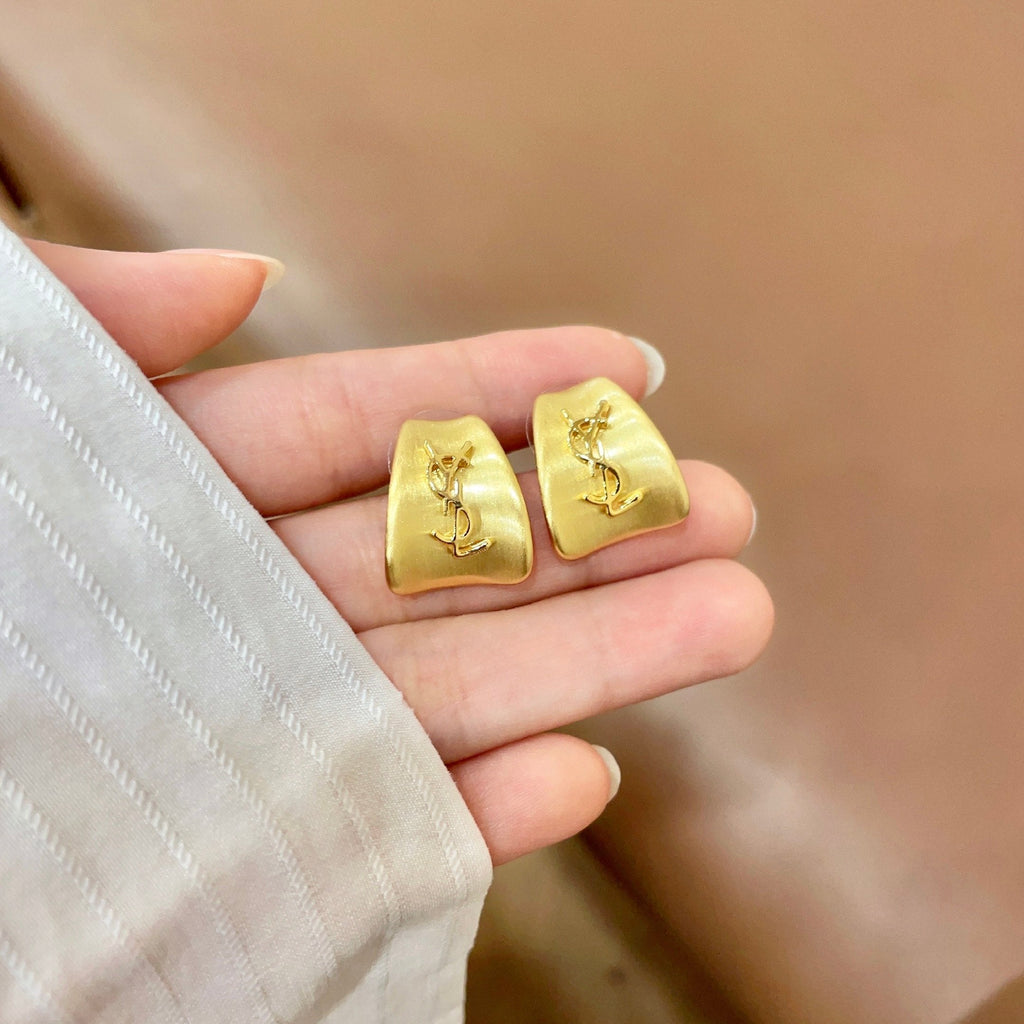 High-Quality Stud Earrings-39 product image 6, provided for visual reference and product detail review