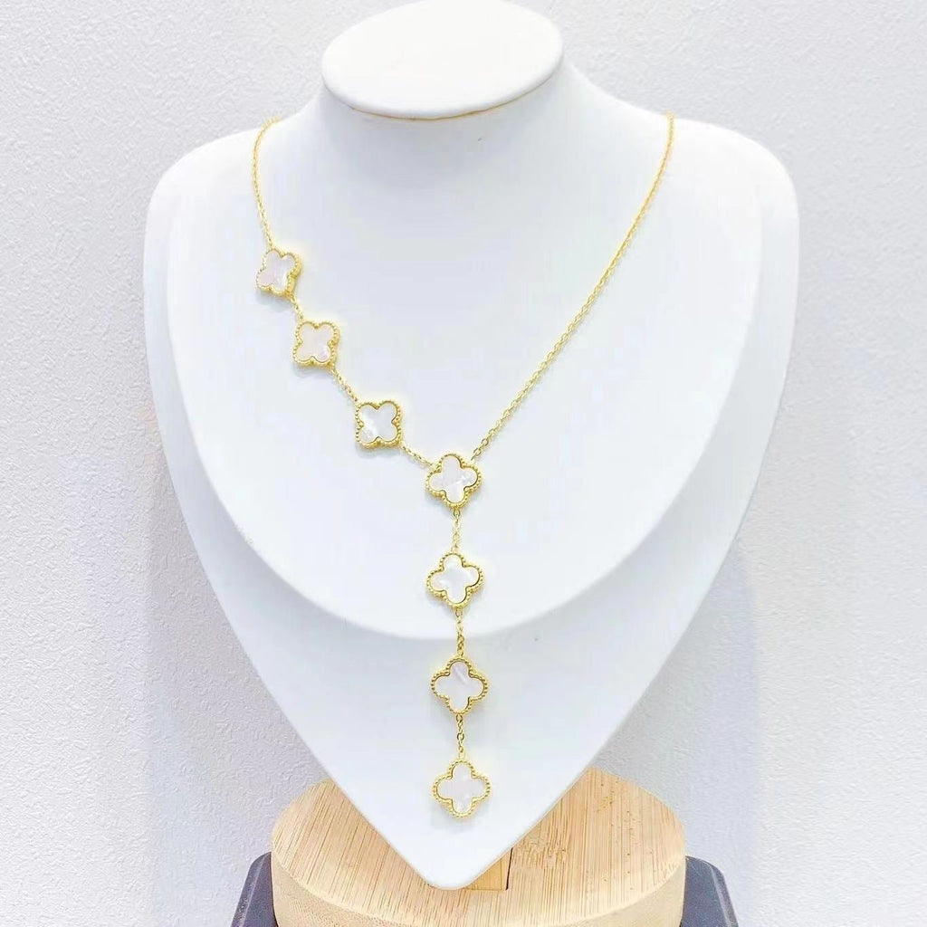 2023 New Fashion Clover Necklace product image 6, provided for visual reference and product detail review