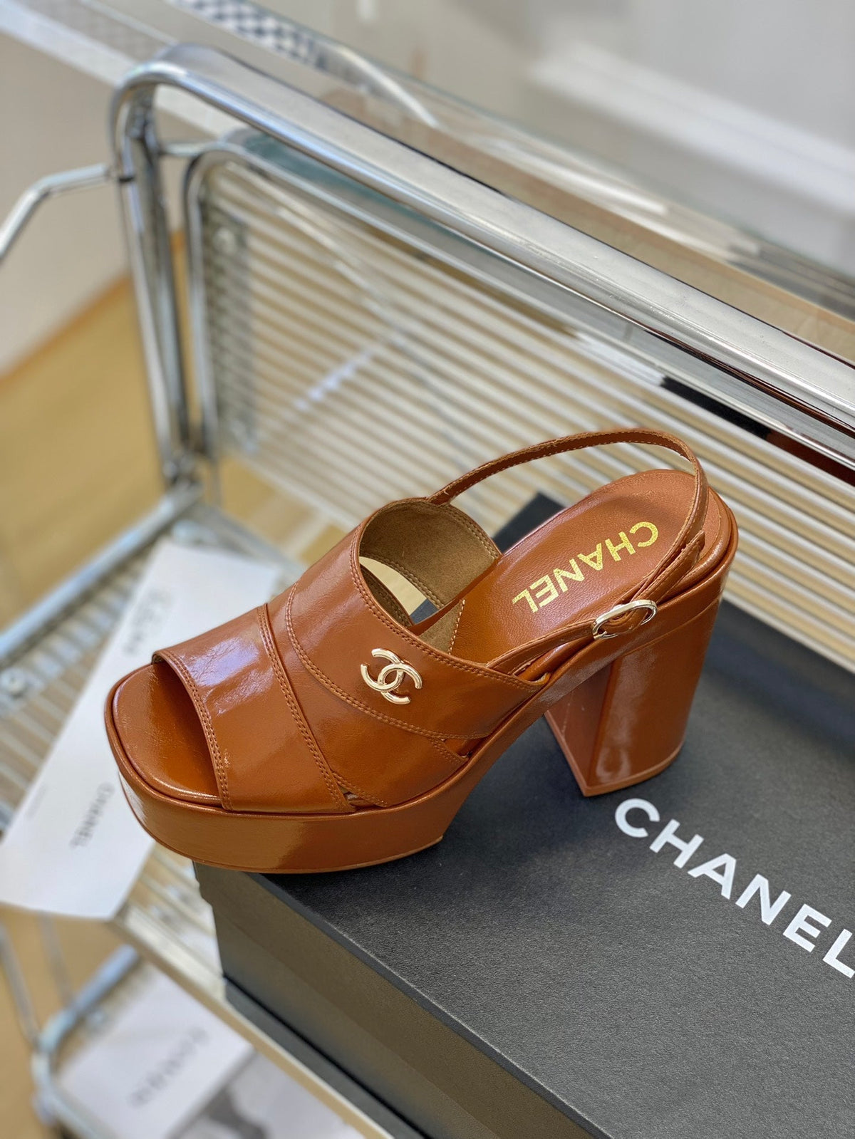 2023 Showcase platform sandals with a platform sole-S51 product image 7, provided for visual reference and product detail