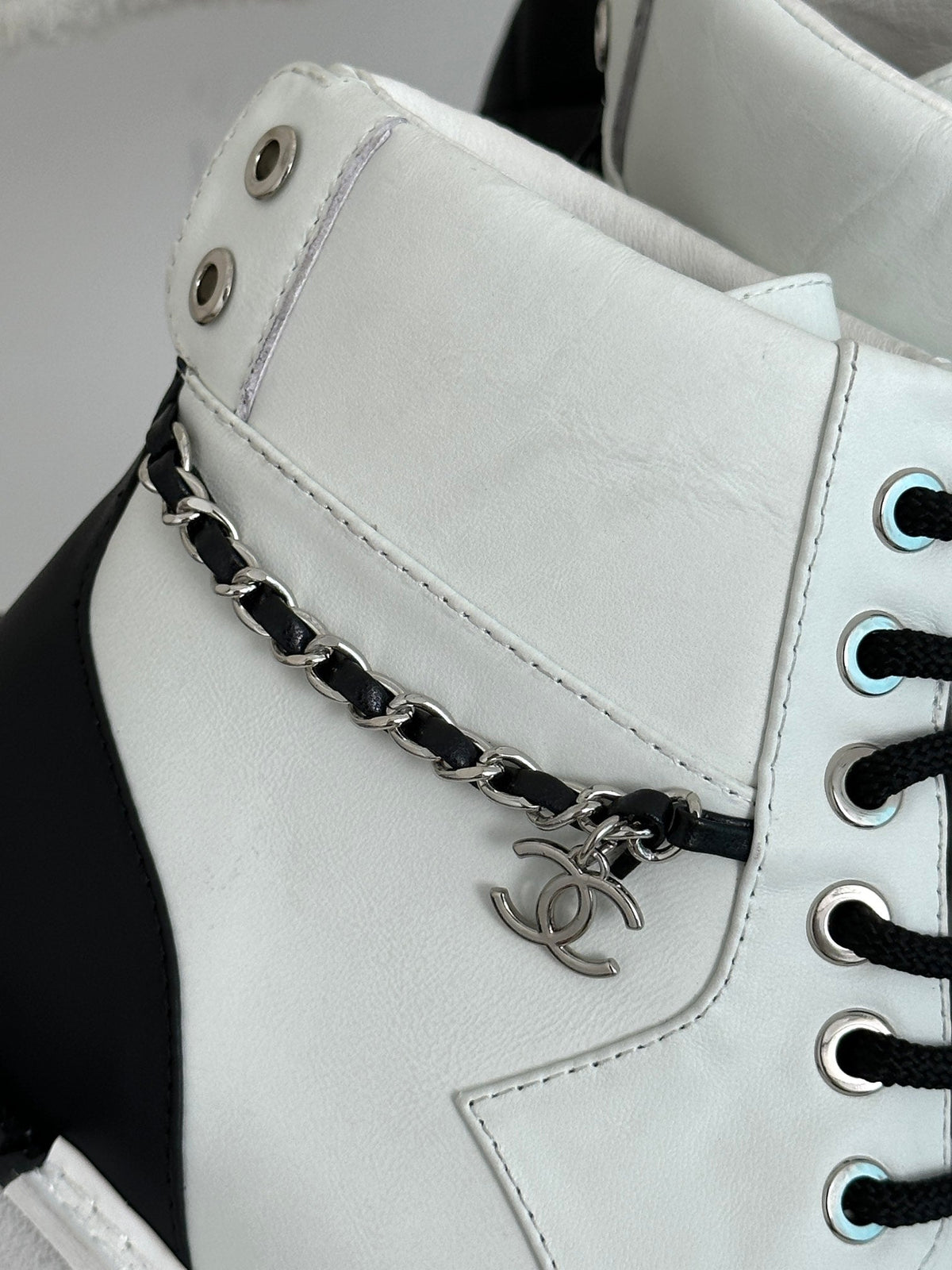 2023 Chain double CC fashion ankle boots-S25 product image 7, provided for visual reference and product detail review