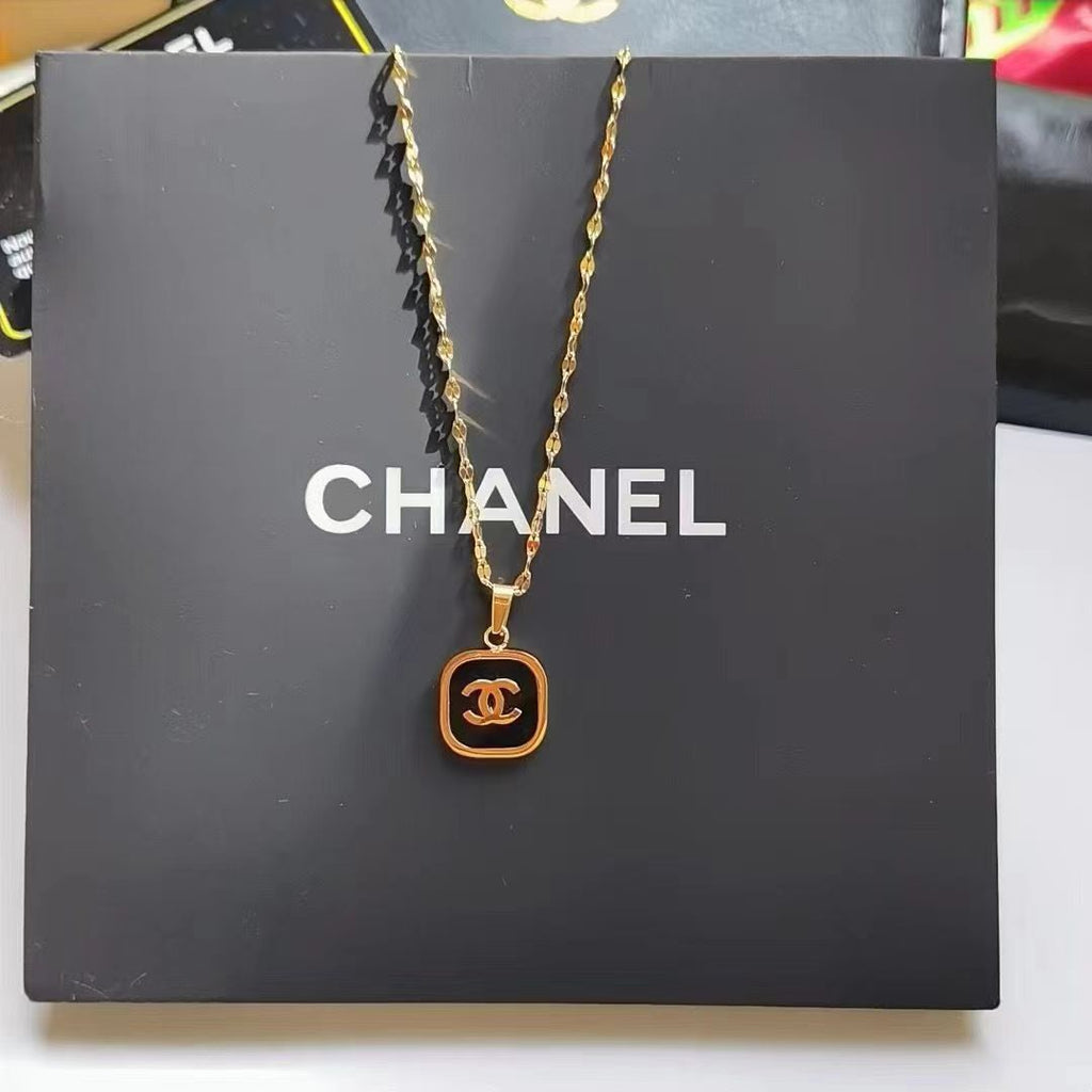 2023 New Fashion Necklace product image 7, provided for visual reference and product detail review