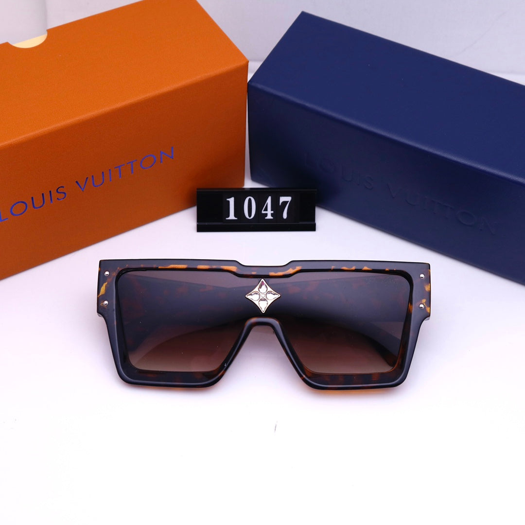 New Ladies Fashion Classic Sunglasses in 2022 product image 15, provided for visual reference and product detail review