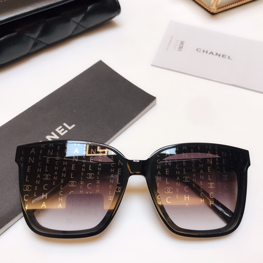 6Colors Large Square Frame Sunglasses product image 5, provided for visual reference and product detail review