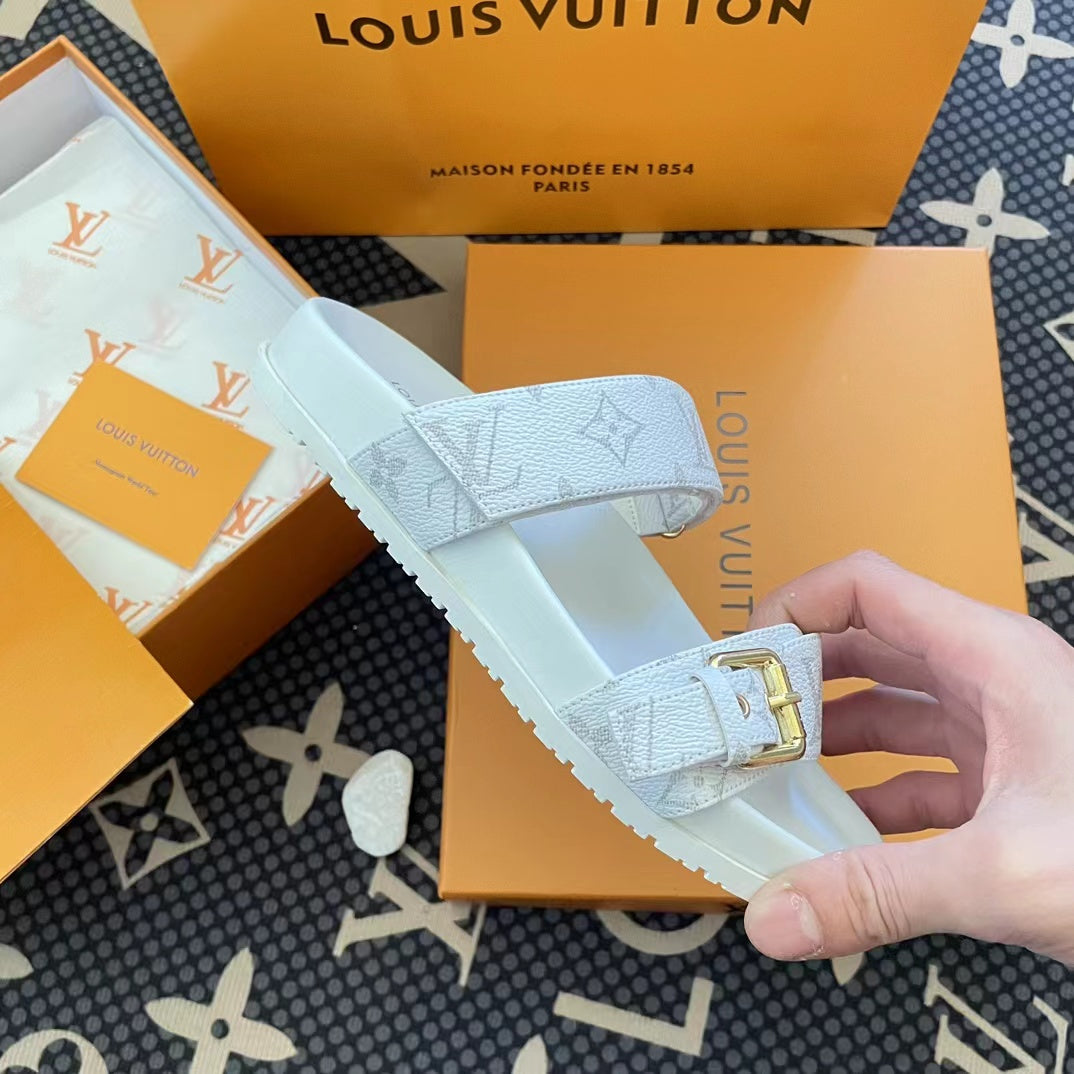 2023 New VL Fashionable slippers product image 7, provided for visual reference and product detail review