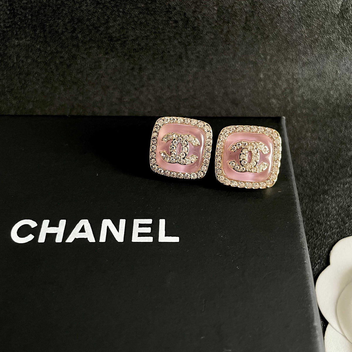 High-Quality Stud Earrings-136 product image 6, provided for visual reference and product detail review