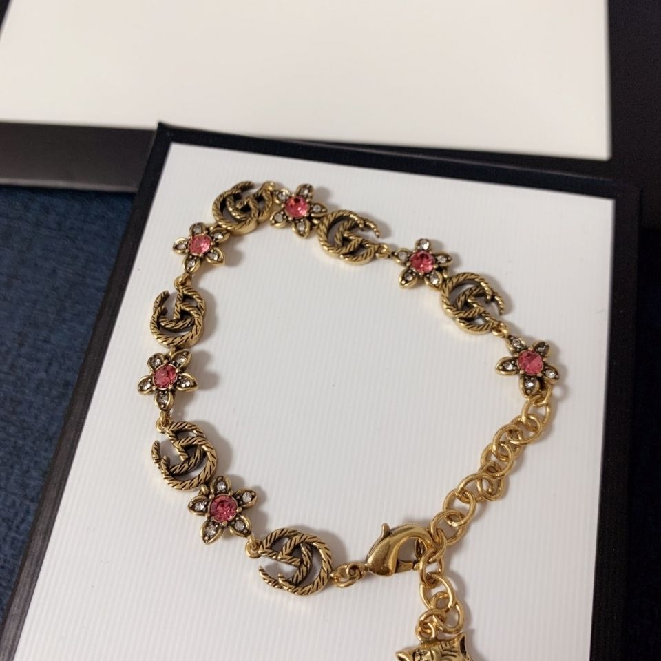 Retro British Style Bracelet product image 5, provided for visual reference and product detail review