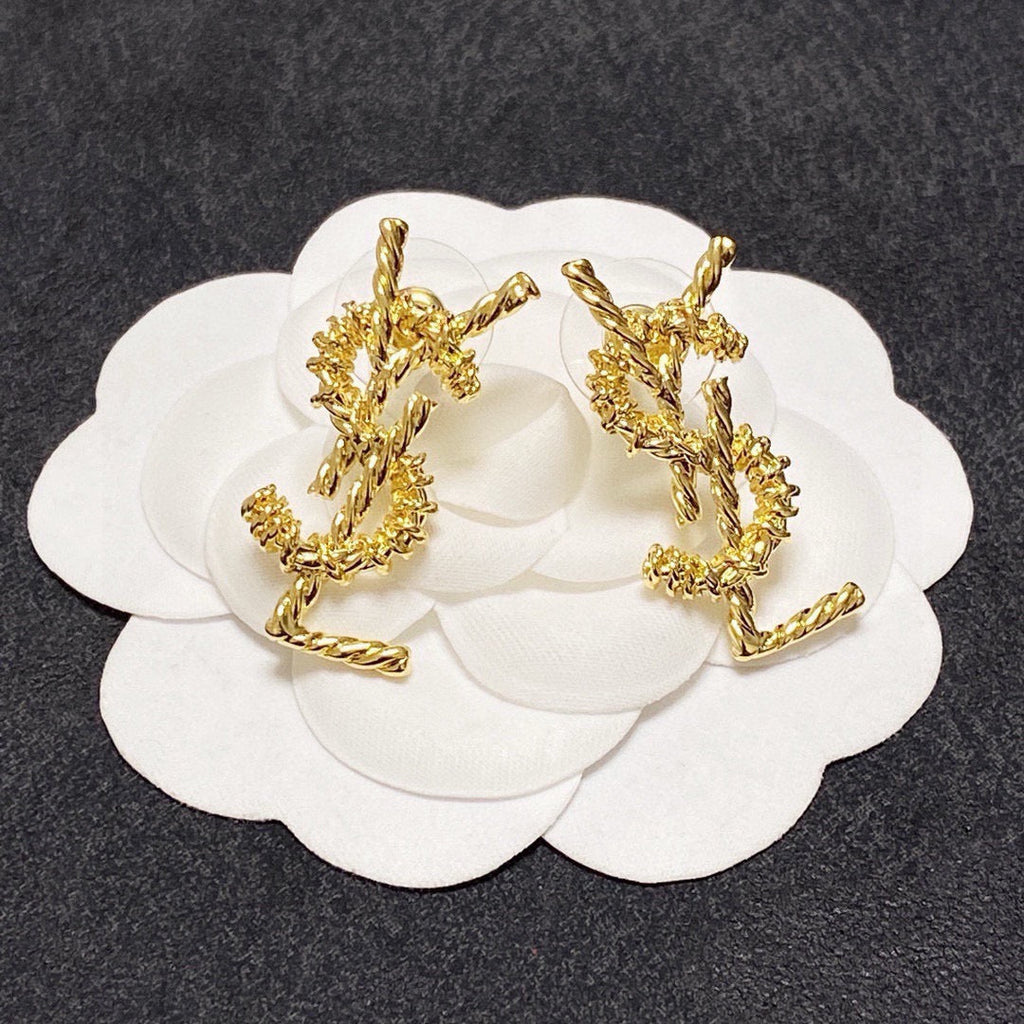 High-Quality Stud Earrings-56 product image 1, provided for visual reference and product detail review