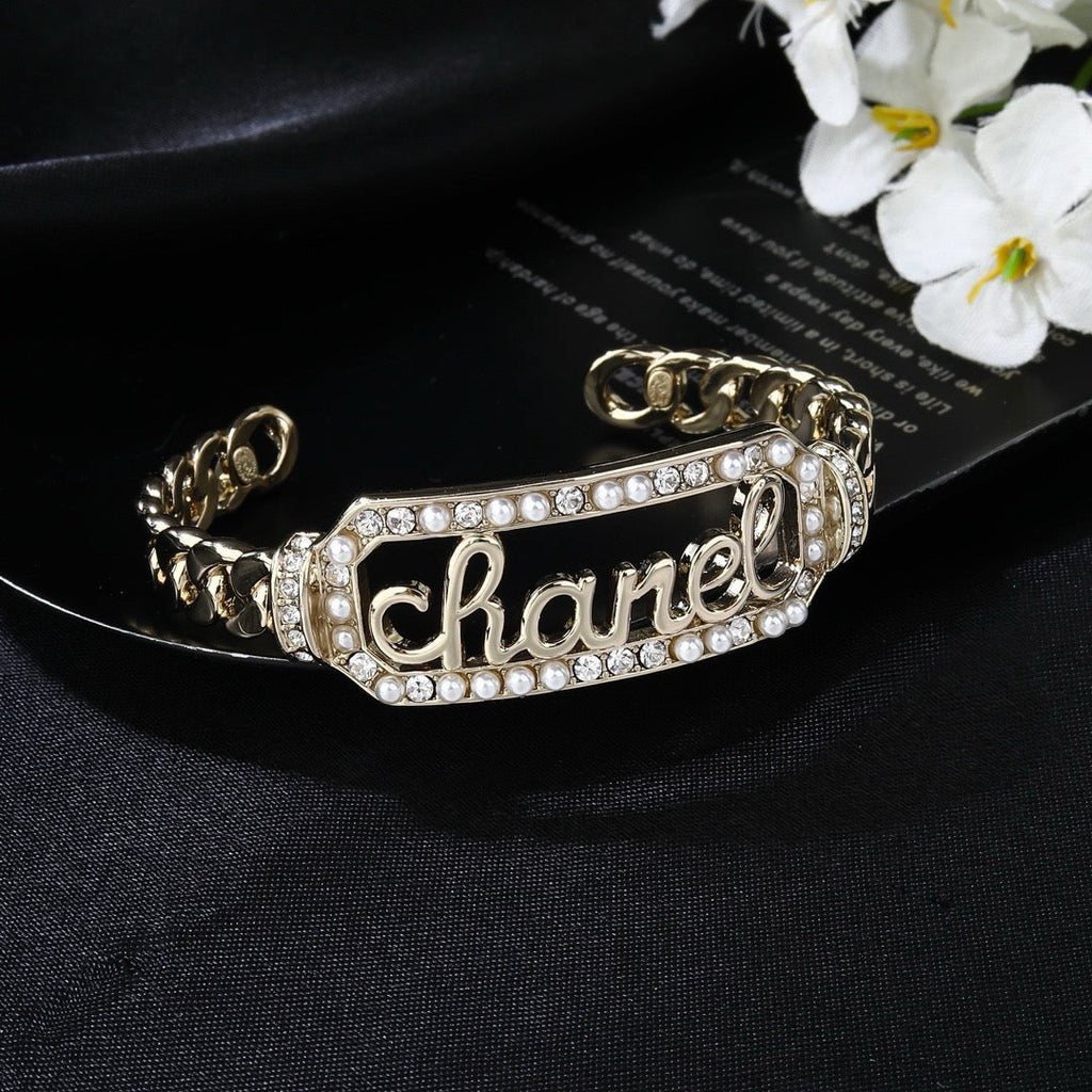 High-Quality Bracelets-186 product image 7, provided for visual reference and product detail review