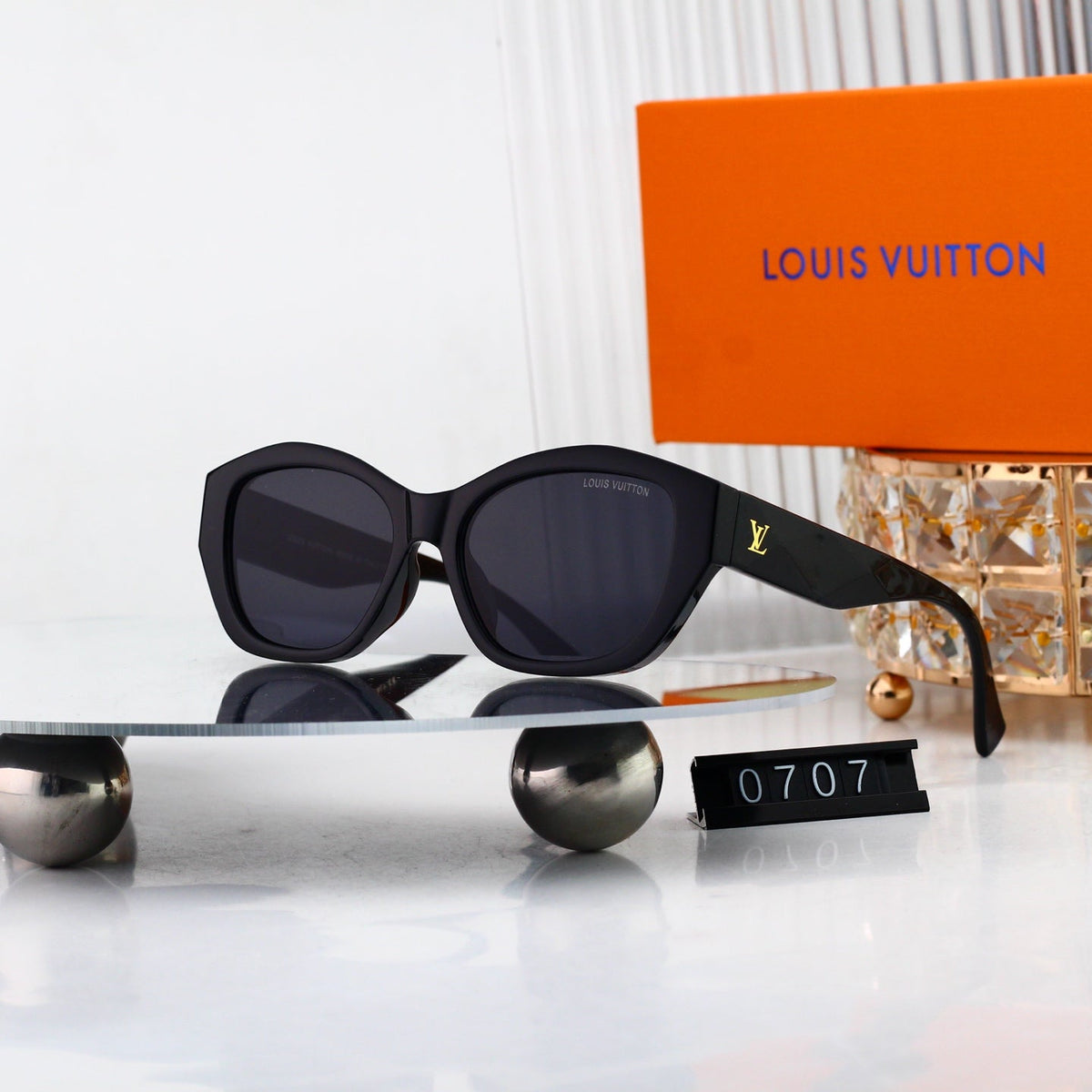 New Stylish Sunglasses-42 product image 1, provided for visual reference and product detail review