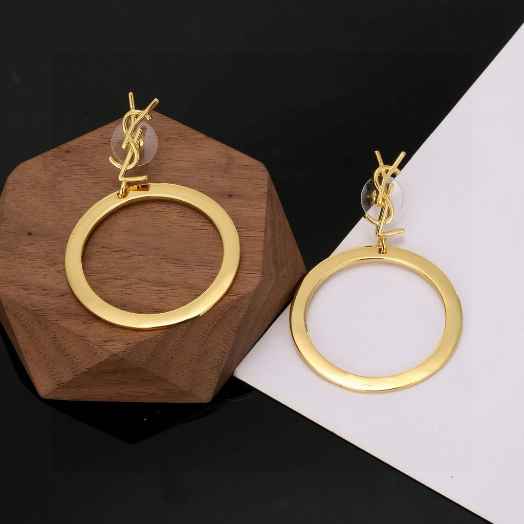 High-Quality Stud Earrings-55 product image 2, provided for visual reference and product detail review