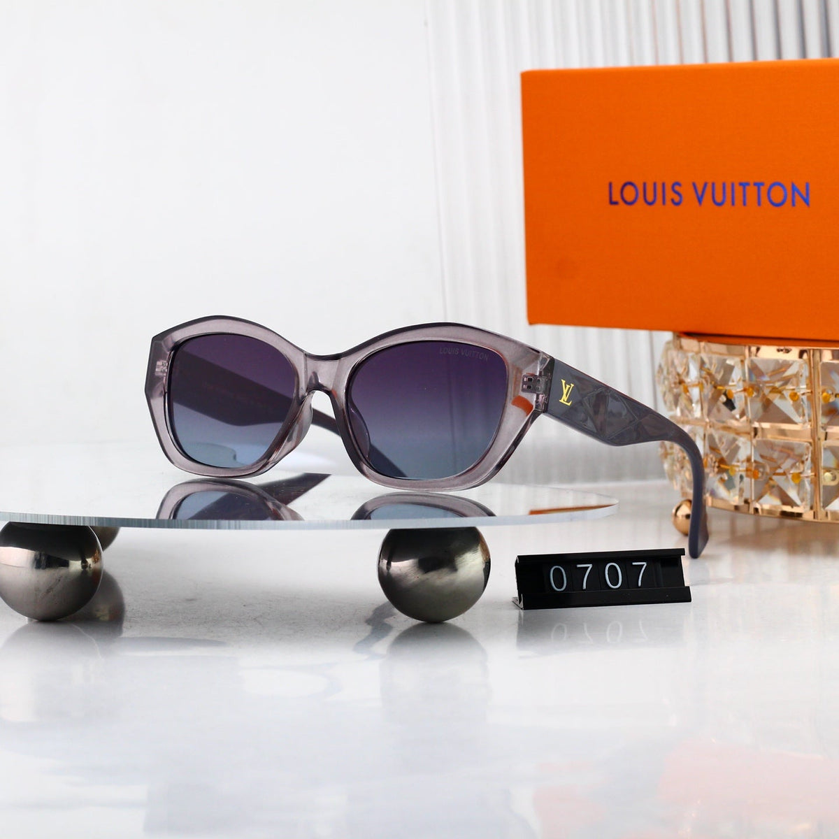 New Stylish Sunglasses-42 product image 7, provided for visual reference and product detail review