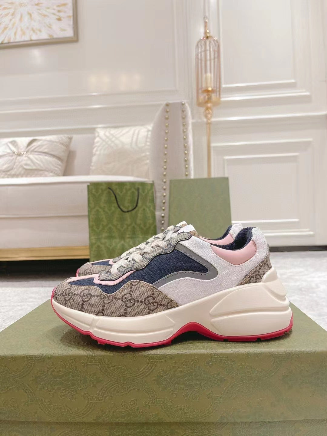 2023 lovers CC Top quality sneakers product image 4, provided for visual reference and product detail review