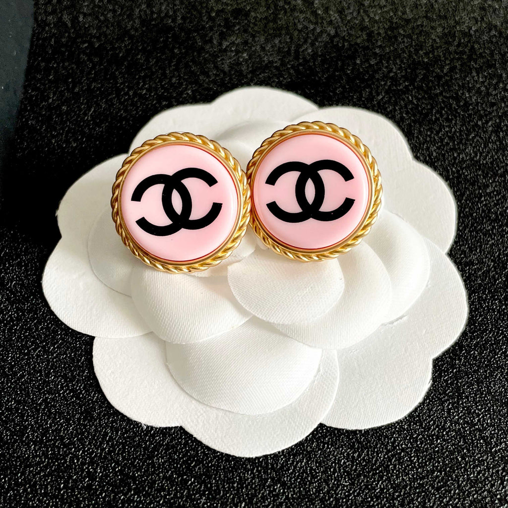 High-Quality Stud Earrings-128 product image 9, provided for visual reference and product detail review