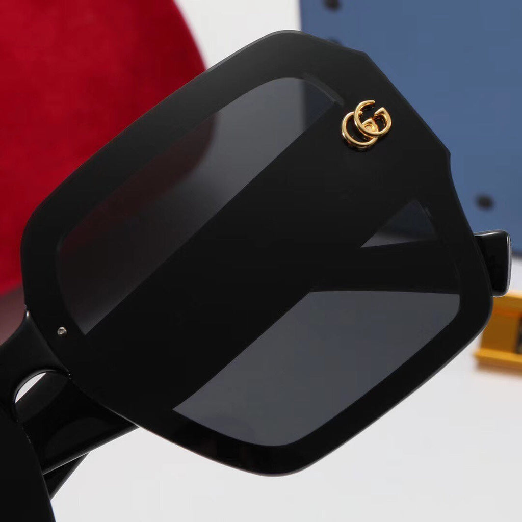 2022 New Ladies Fashion Classic Sunglasses product image 8, provided for visual reference and product detail review