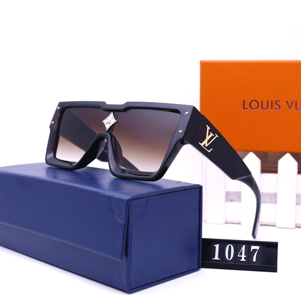 New Ladies Fashion Classic Sunglasses in 2022 product image 3, provided for visual reference and product detail review