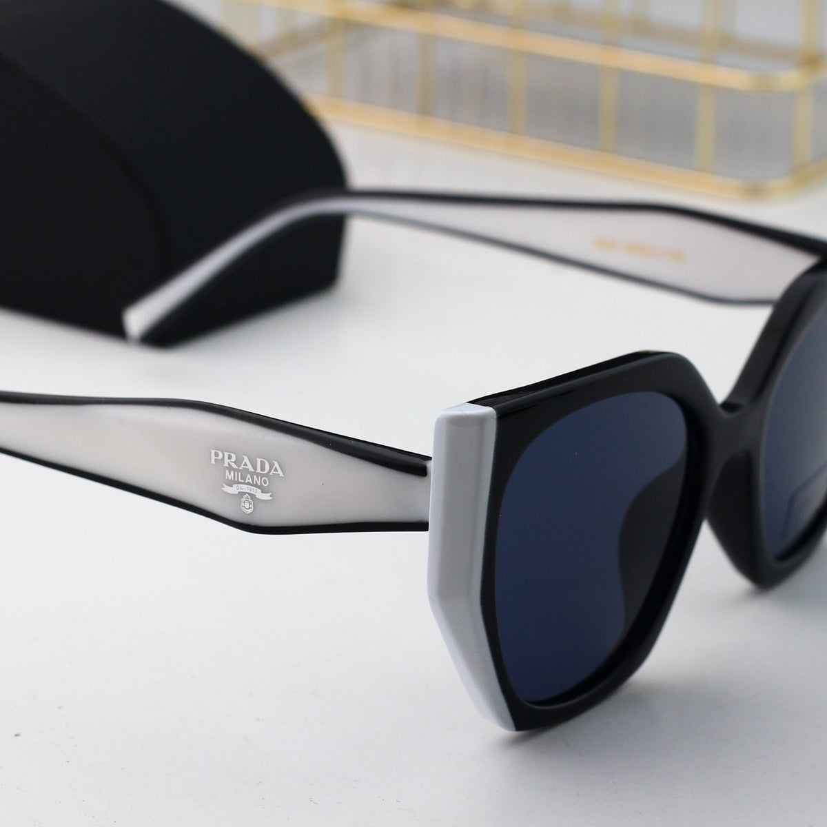New Stylish Sunglasses-19 product image 8, provided for visual reference and product detail review