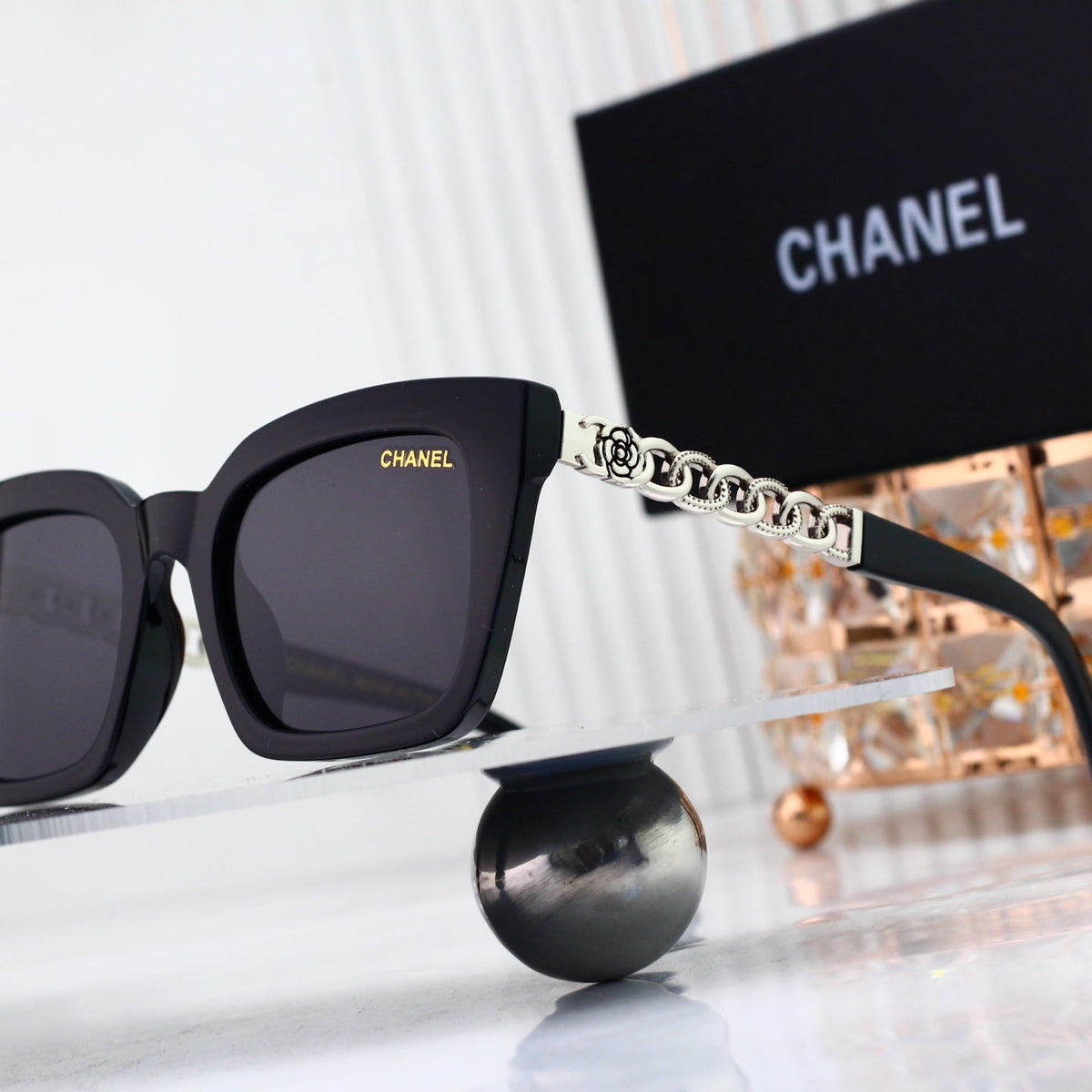 New Stylish Sunglasses-70 product image 6, provided for visual reference and product detail review