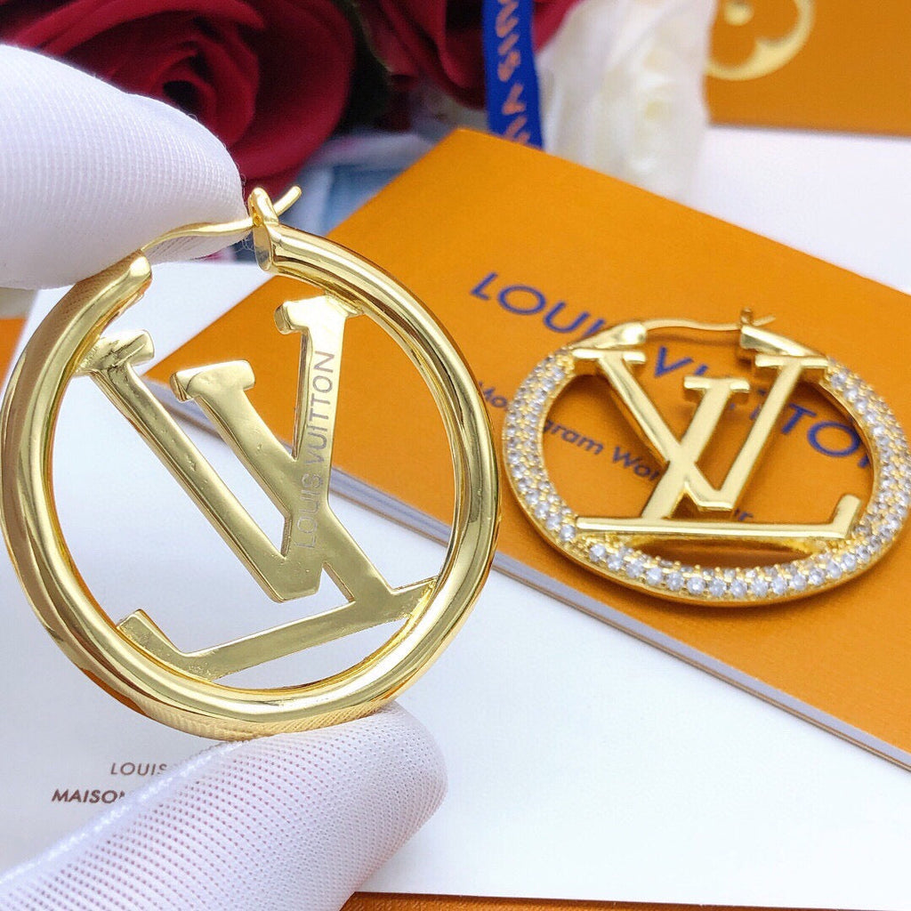 High-Quality Round Diamond-Set Earrings product image 7, provided for visual reference and product detail review