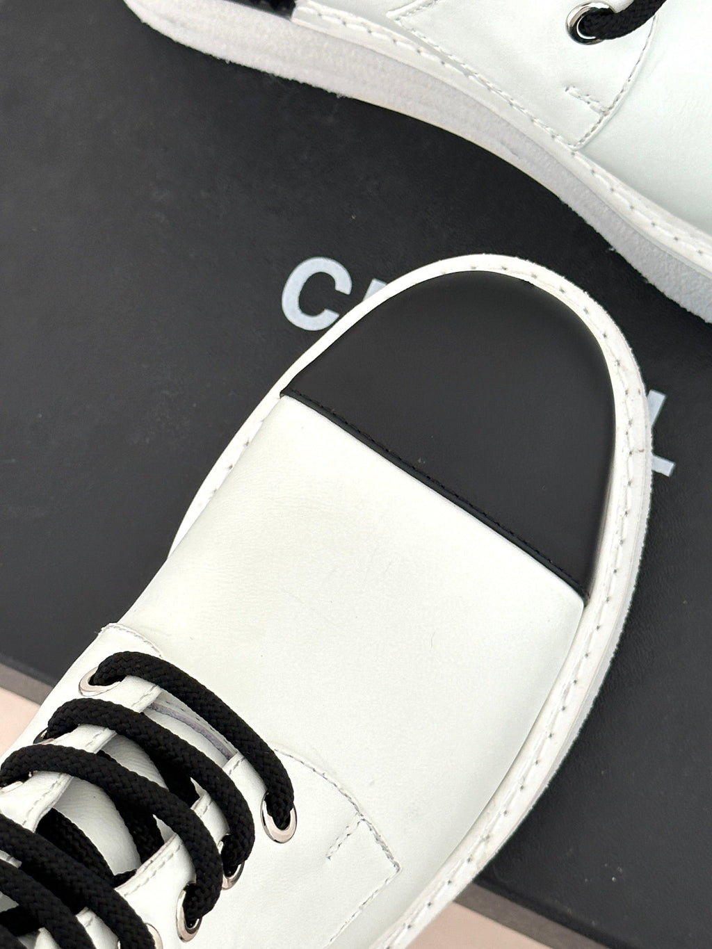 2023 Chain double CC fashion ankle boots-S25 product image 4, provided for visual reference and product detail review