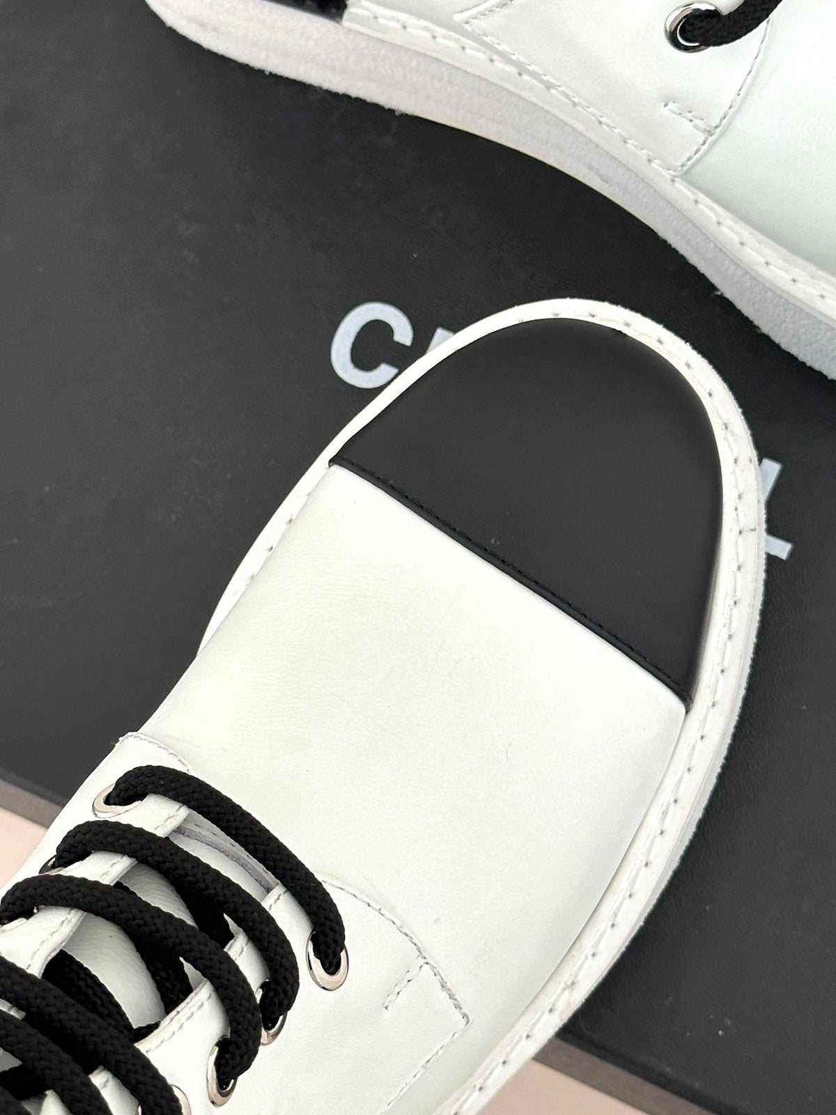 2023 Chain double CC fashion ankle boots-S25 product image 4, provided for visual reference and product detail review