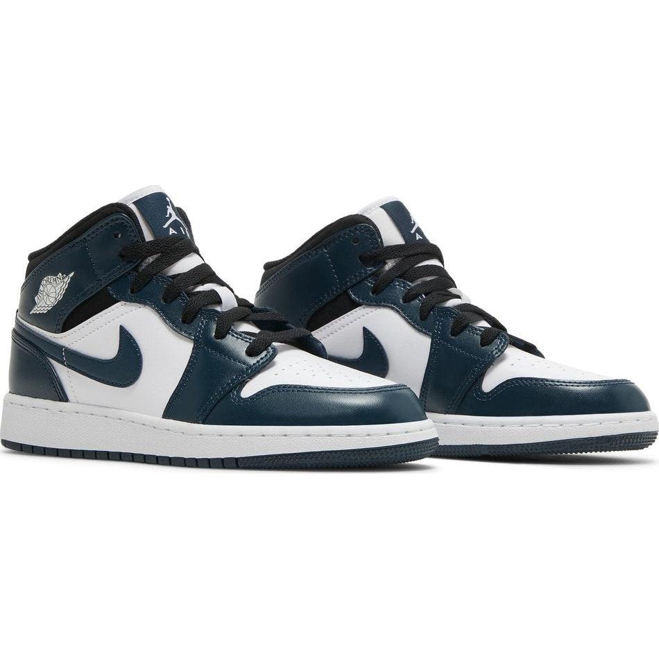 Nike Jordan 1 Mid Armory Navy (GS) product image 5, provided for visual reference and product detail review