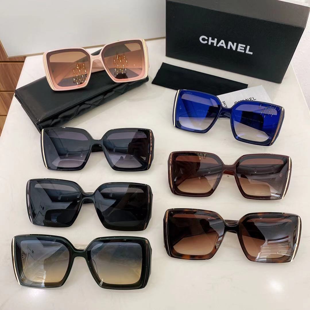 7 Colors Big Metal Square Frame Sunglasses product image 1, provided for visual reference and product detail review