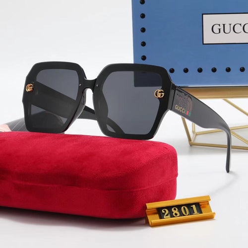 2022 New Ladies Fashion Classic Sunglasses product image 1, provided for visual reference and product detail review