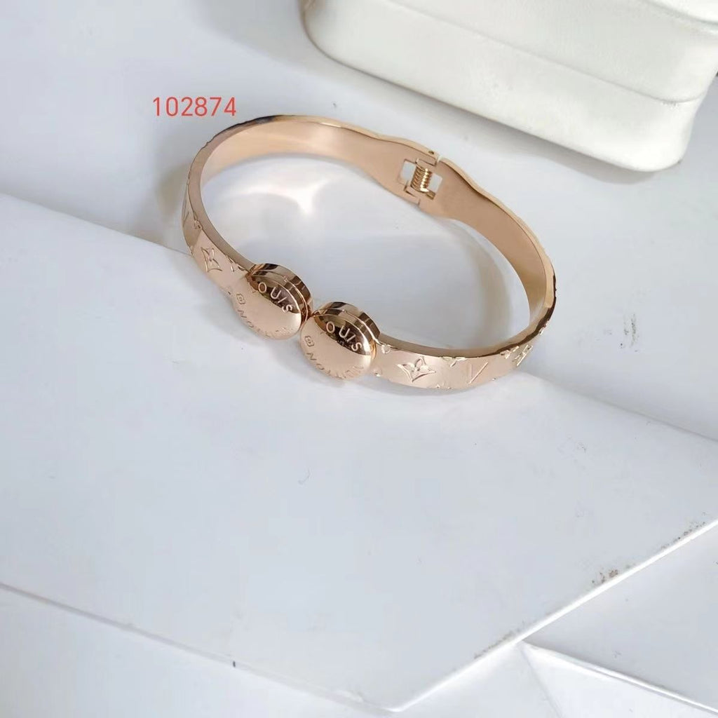 2023 New Fashion diamond Bracelet product image 6, provided for visual reference and product detail review