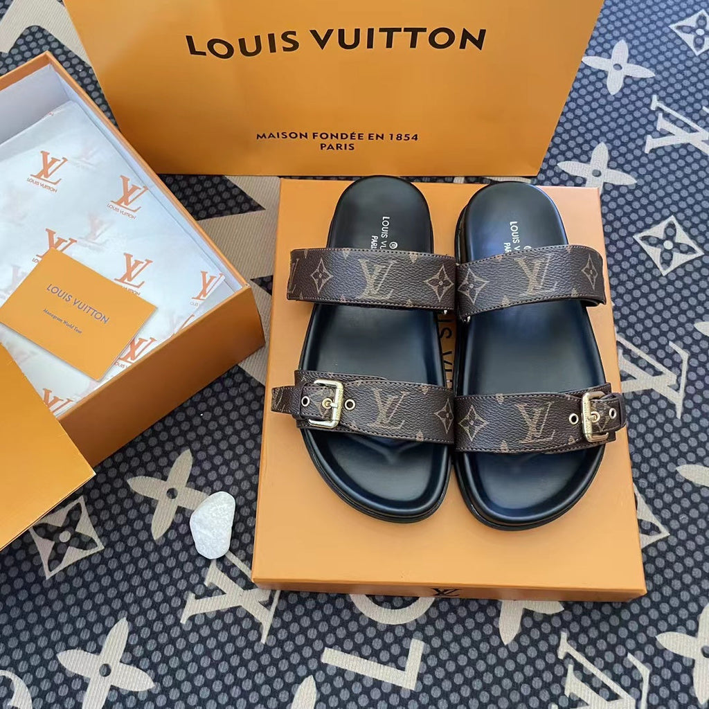 2023 New VL Fashionable slippers product image 2, provided for visual reference and product detail review