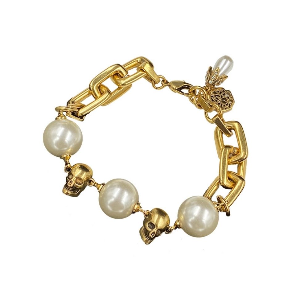 New Skull Pearl Bracelet product image 5, provided for visual reference and product detail review