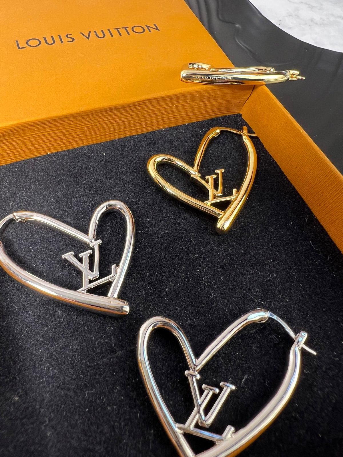 High-Quality Stud Earrings-16 product image 8, provided for visual reference and product detail review