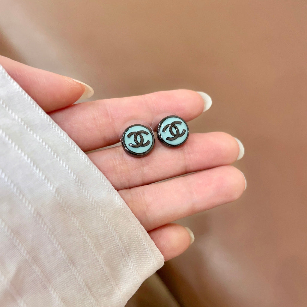 High-Quality Stud Earrings-155 product image 3, provided for visual reference and product detail review